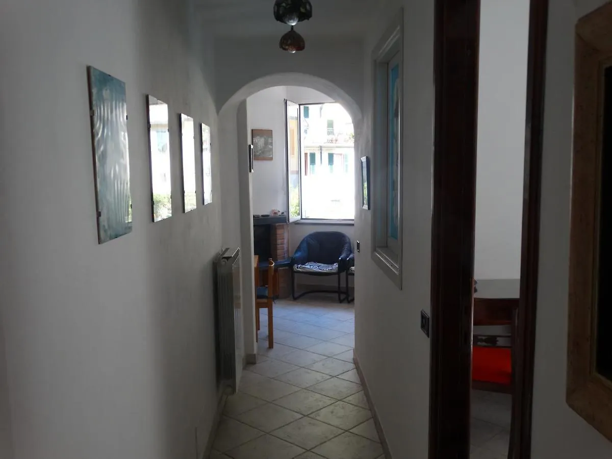 Irma Manarola Apartment